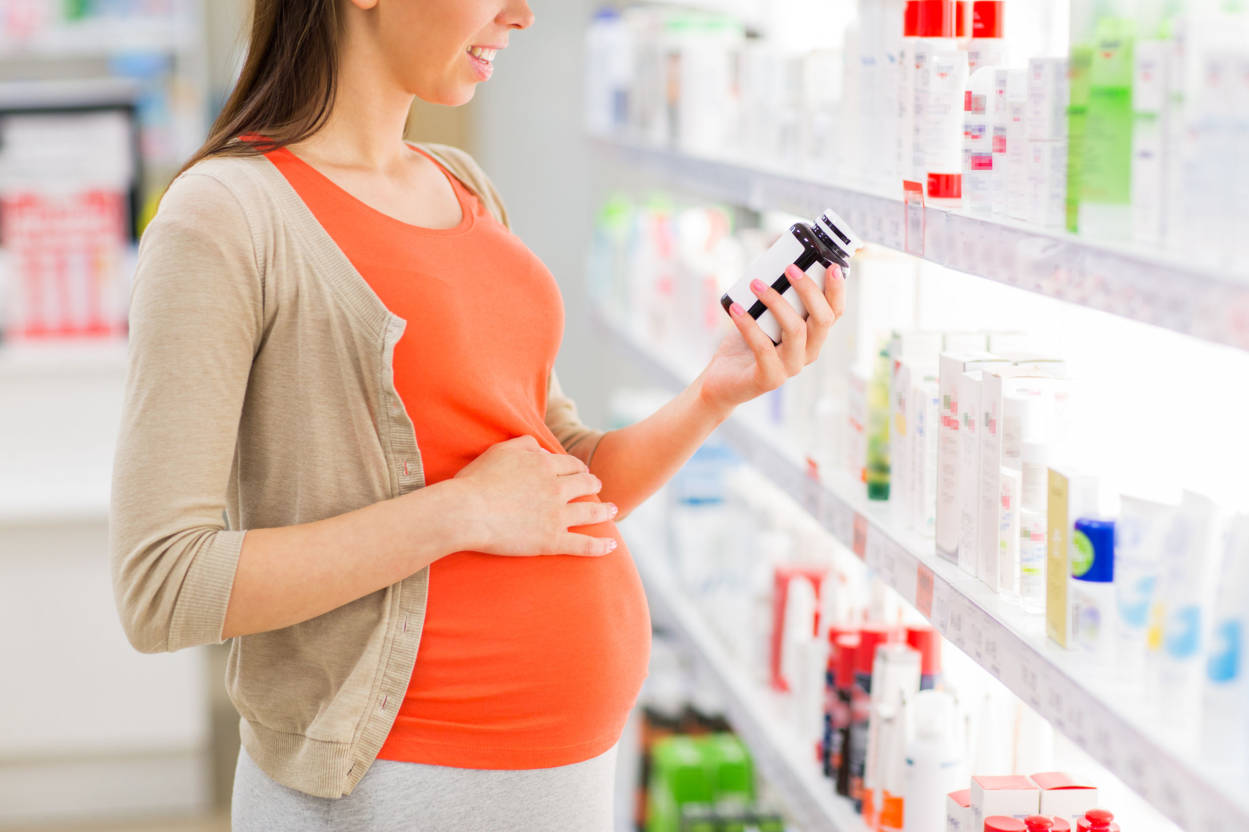 Nên bổ sung vitamin và khoáng chất trong ba tháng cuối thai kì