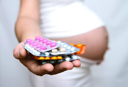  Việc uống thuốc ở ba tháng giữa thai kì rất quan trọng