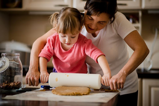 Phòng bếp sẽ giúp bé học được các kỹ năng toán học và ngôn ngữ