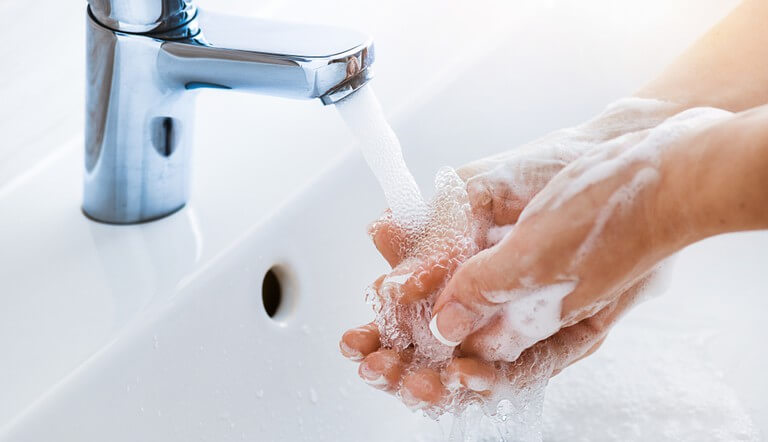 Rửa tay thường xuyên giúp ngăn ngừa các bệnh truyền nhiễm