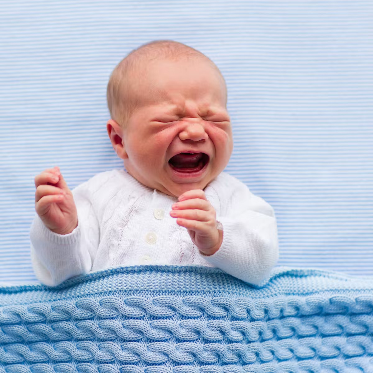 Cry it out – Mẹ có nên để trẻ khóc tự ngủ?