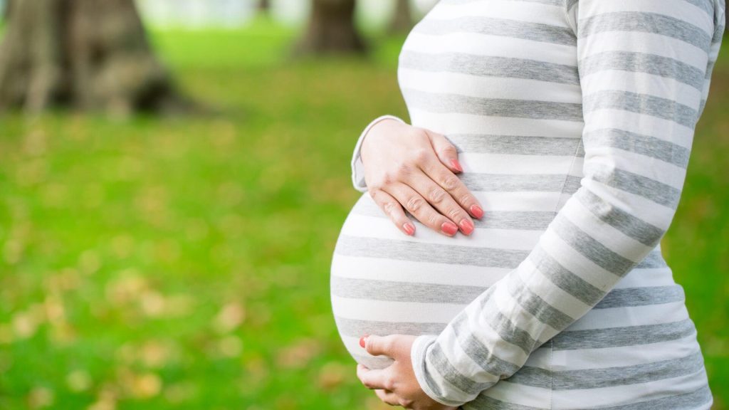 thai 34 tuần doạ sinh non